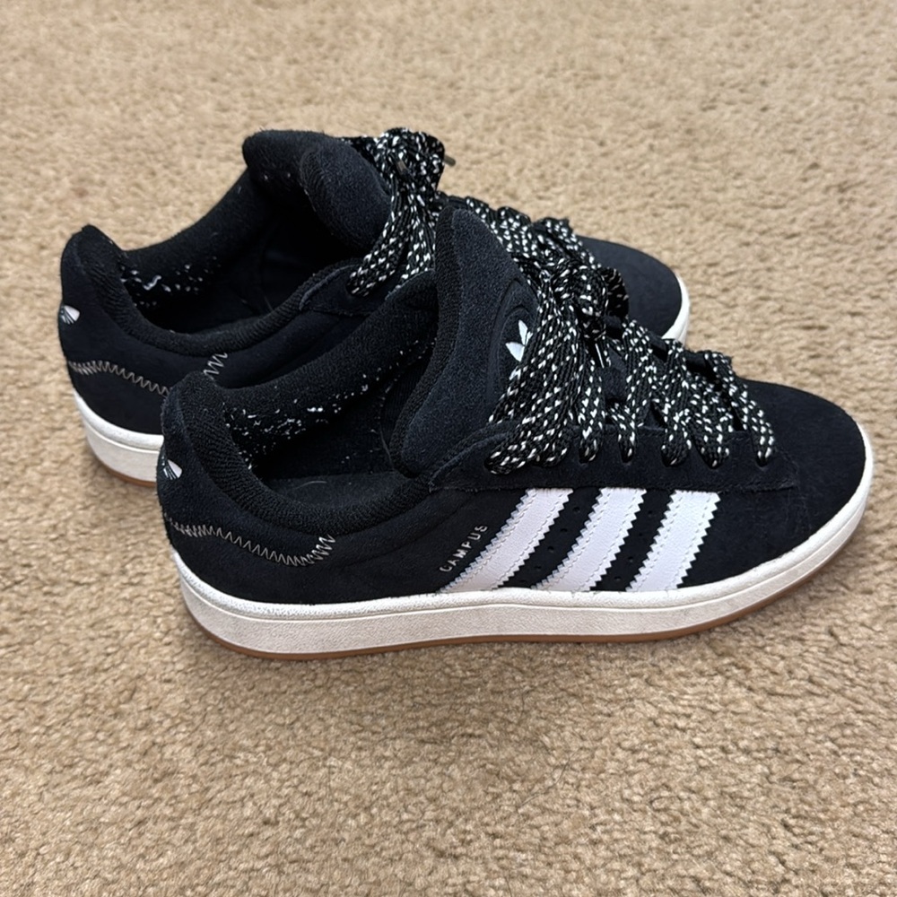 Adidas women Campus shoes. Size 6.5 - Picture 3 of 6